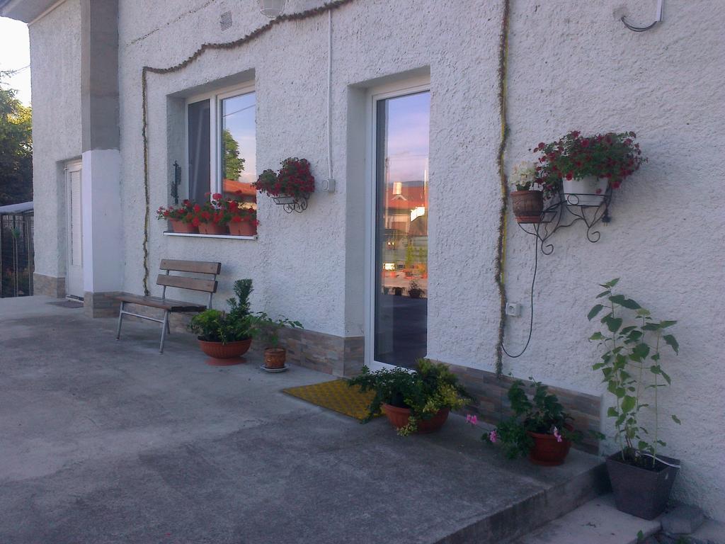 Apartman Yvet Sucany Εξωτερικό φωτογραφία