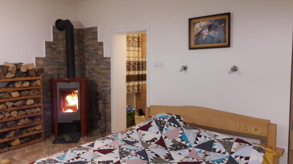 Apartman Yvet Sucany Εξωτερικό φωτογραφία