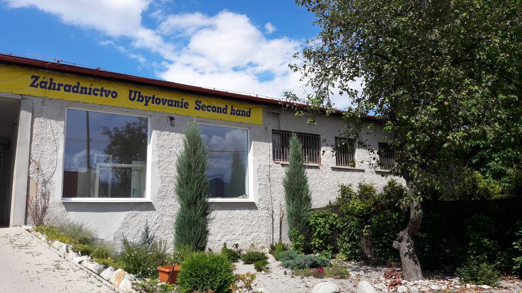 Apartman Yvet Sucany Εξωτερικό φωτογραφία
