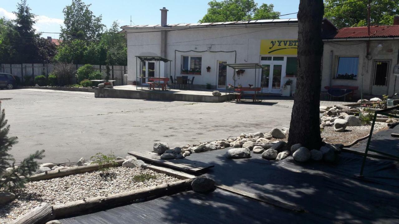 Apartman Yvet Sucany Εξωτερικό φωτογραφία