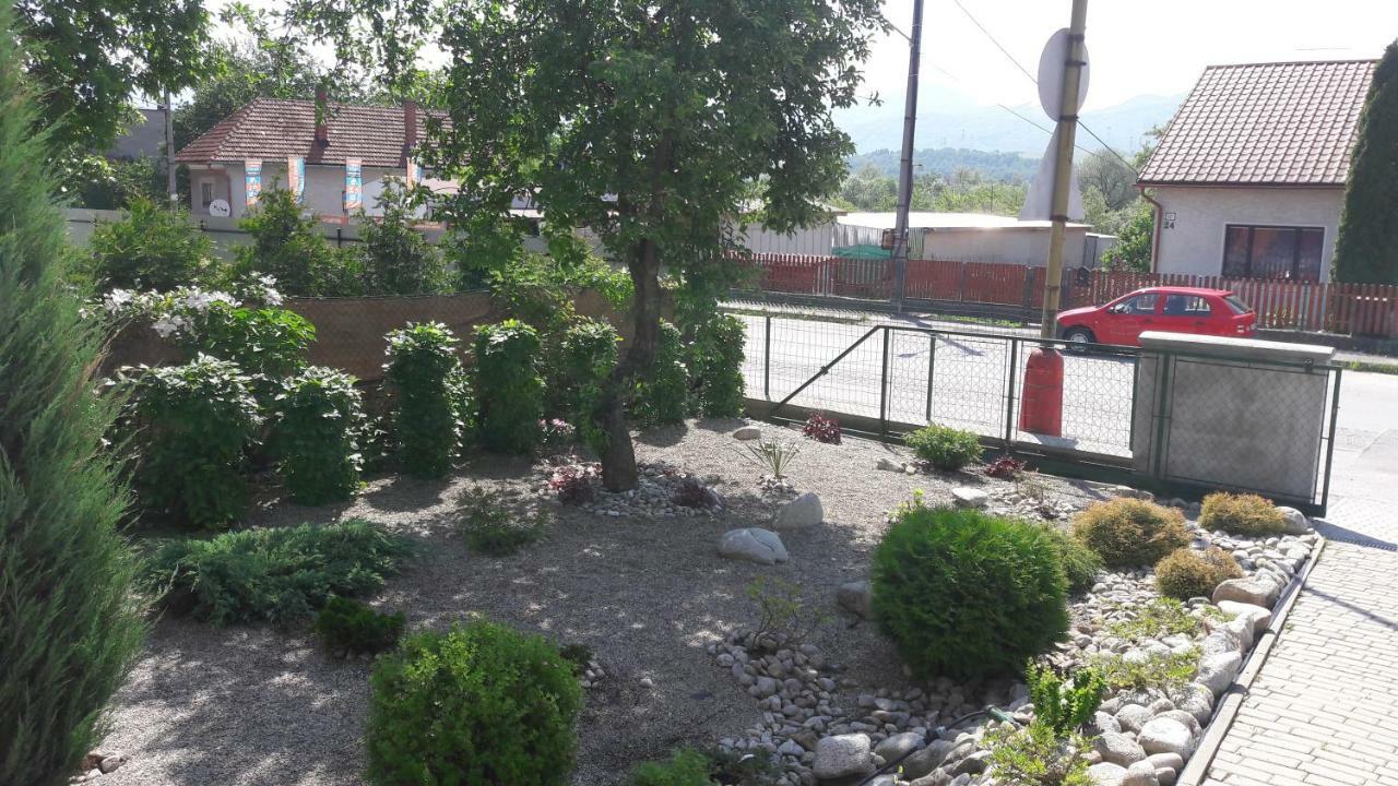 Apartman Yvet Sucany Εξωτερικό φωτογραφία