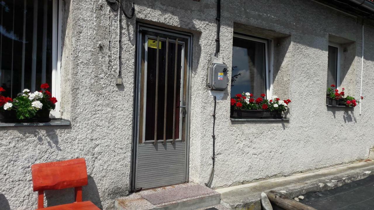 Apartman Yvet Sucany Εξωτερικό φωτογραφία