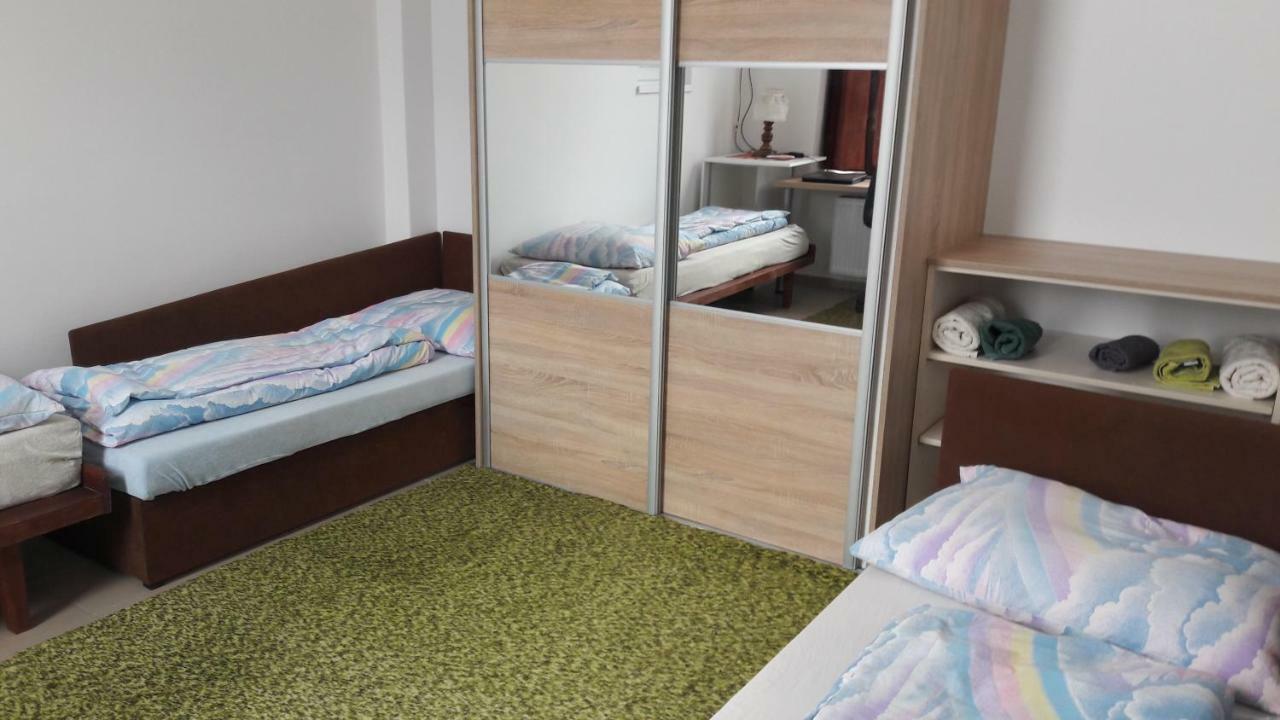 Apartman Yvet Sucany Εξωτερικό φωτογραφία